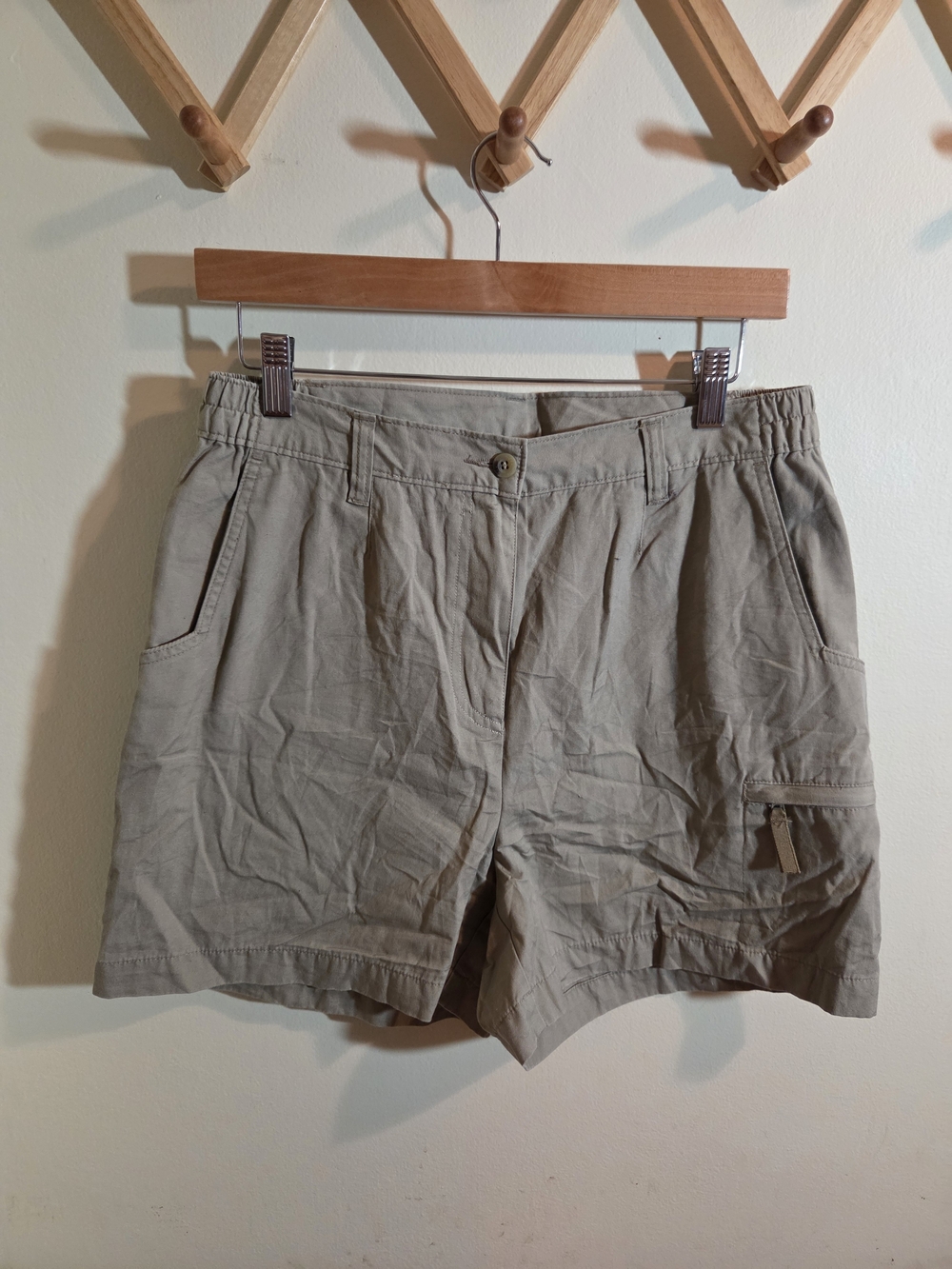 Woolrich Women's Khaki 1985 Cargo Shorts Size 10 Petite Cotton Outdoor Hiking
